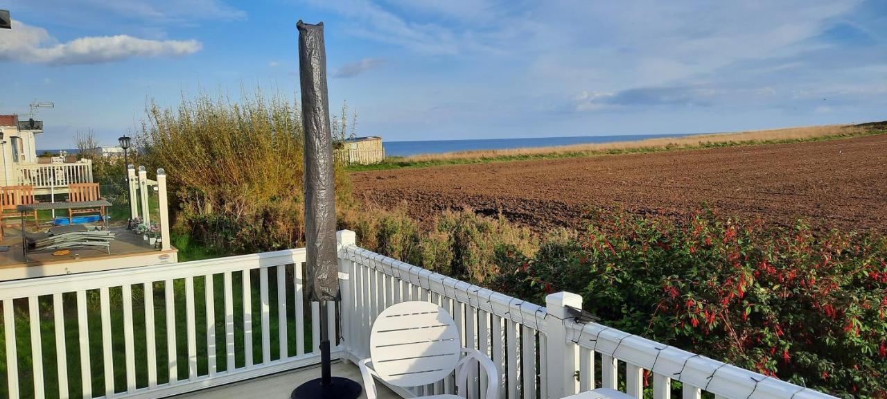 2 Bedroom Caravan for rental at Skipsea Sands Barmston Exteriör bild