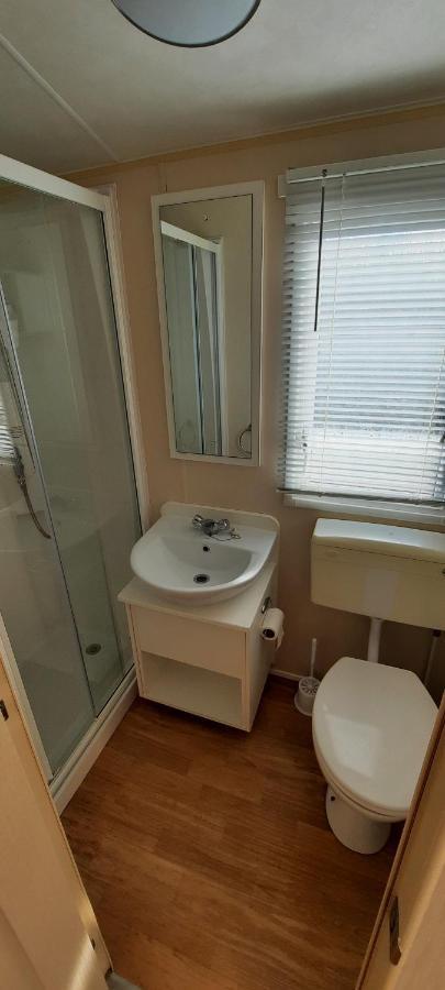 2 Bedroom Caravan for rental at Skipsea Sands Barmston Exteriör bild